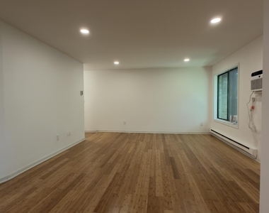 160 Cross Slope Court - Photo Thumbnail 20