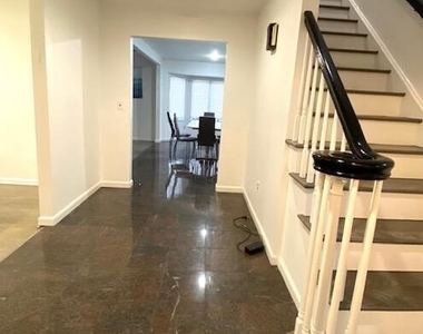 16 Bridle Drive - Photo Thumbnail 8