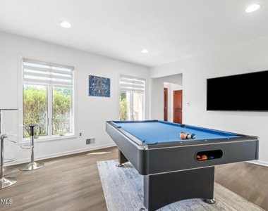16 Bridle Drive - Photo Thumbnail 22