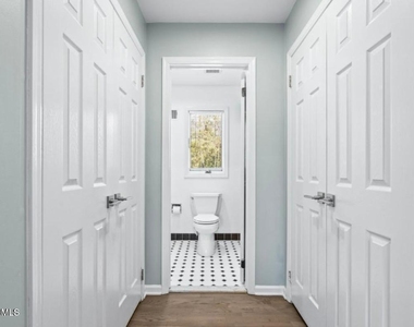 16 Bridle Drive - Photo Thumbnail 35