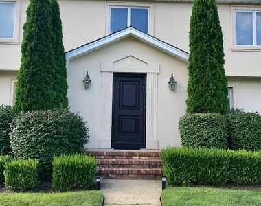 16 Bridle Drive - Photo Thumbnail 2