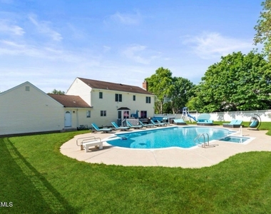 16 Bridle Drive - Photo Thumbnail 47