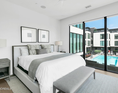 200 Ocean Avenue N - Photo Thumbnail 8