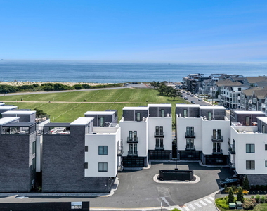 200 Ocean Avenue N - Photo Thumbnail 60