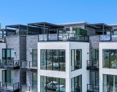 200 Ocean Avenue N - Photo Thumbnail 49