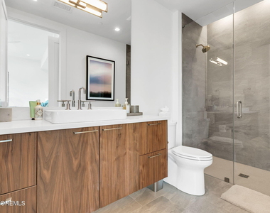 200 Ocean Avenue N - Photo Thumbnail 7