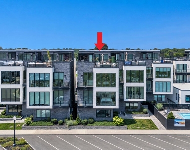 200 Ocean Avenue N - Photo Thumbnail 50