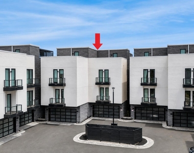 200 Ocean Avenue N - Photo Thumbnail 61