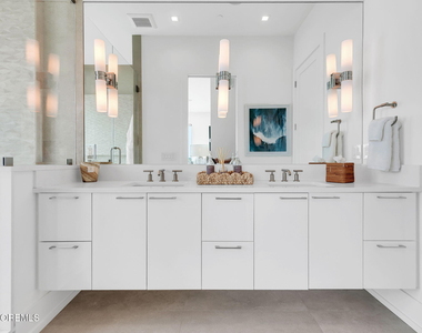 200 Ocean Avenue N - Photo Thumbnail 11