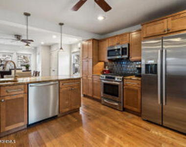 220 13th Avenue - Photo Thumbnail 9