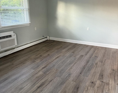 19 Niagara Drive - Photo Thumbnail 3