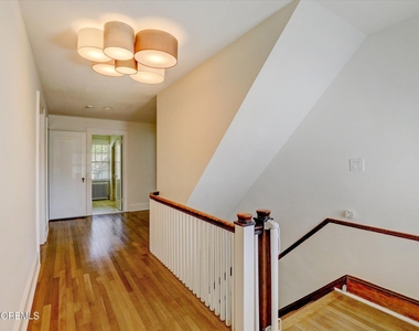 570 N Edgemere Drive - Photo Thumbnail 23
