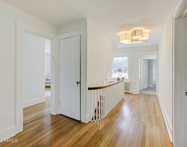 570 N Edgemere Drive - Photo Thumbnail 24