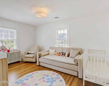 570 N Edgemere Drive - Photo Thumbnail 31