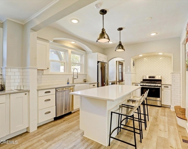 570 N Edgemere Drive - Photo Thumbnail 19