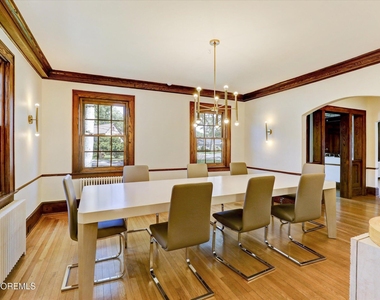 570 N Edgemere Drive - Photo Thumbnail 14