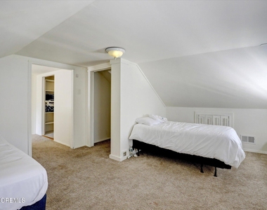 570 N Edgemere Drive - Photo Thumbnail 33
