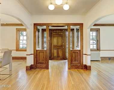 570 N Edgemere Drive - Photo Thumbnail 5