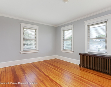 89 Locust Avenue - Photo Thumbnail 5