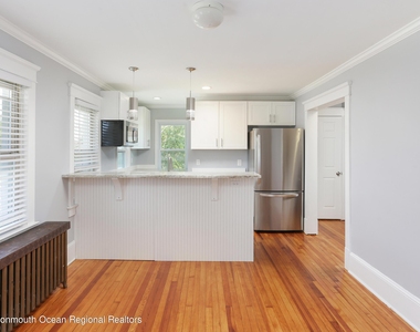 89 Locust Avenue - Photo Thumbnail 4