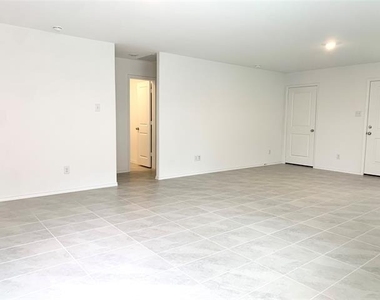 7212 Gray Wolf Lane - Photo Thumbnail 22