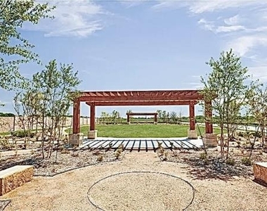 7212 Gray Wolf Lane - Photo Thumbnail 38