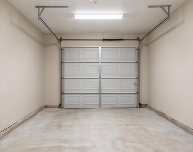 904 S Murray Street - Photo Thumbnail 7