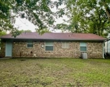 904 S Murray Street - Photo Thumbnail 3