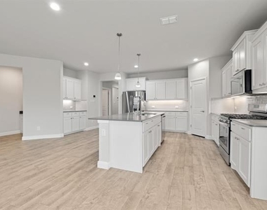 832 Wilmott Terrace - Photo Thumbnail 13