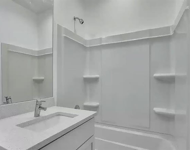 3275 Dallas Street - Photo Thumbnail 8