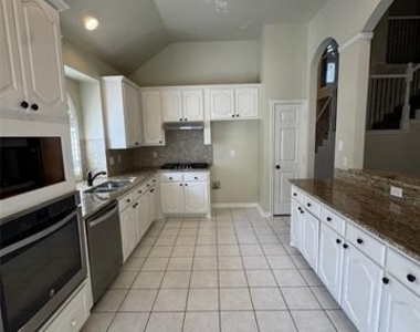 3006 Upland Drive - Photo Thumbnail 21