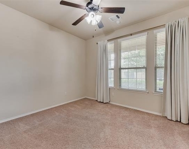 5610 Stockport Drive - Photo Thumbnail 20
