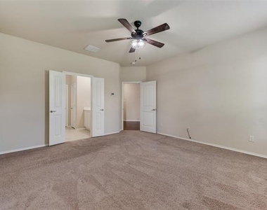 5610 Stockport Drive - Photo Thumbnail 24