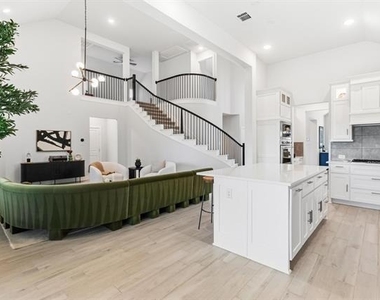 7028 Capanna Trail - Photo Thumbnail 10