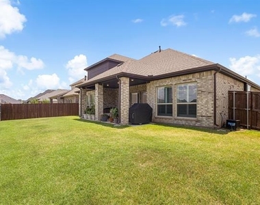 7028 Capanna Trail - Photo Thumbnail 30