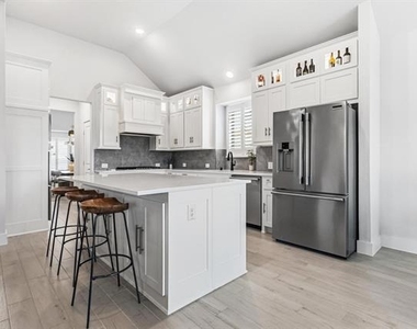 7028 Capanna Trail - Photo Thumbnail 8