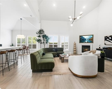 7028 Capanna Trail - Photo Thumbnail 11
