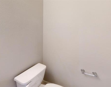 1323 Great Sand Dune Street - Photo Thumbnail 18