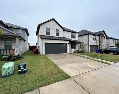 1323 Great Sand Dune Street - Photo Thumbnail 2