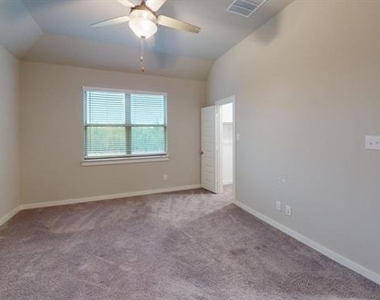 1323 Great Sand Dune Street - Photo Thumbnail 14