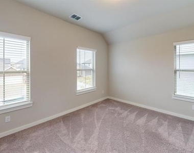 1323 Great Sand Dune Street - Photo Thumbnail 15
