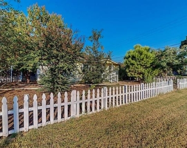 700 Broadway Avenue - Photo Thumbnail 28