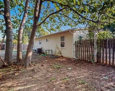 700 Broadway Avenue - Photo Thumbnail 29
