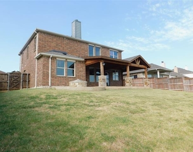 14904 Riverside Drive - Photo Thumbnail 32