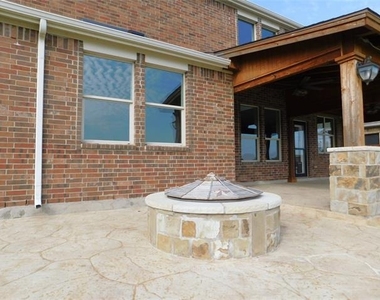 14904 Riverside Drive - Photo Thumbnail 30