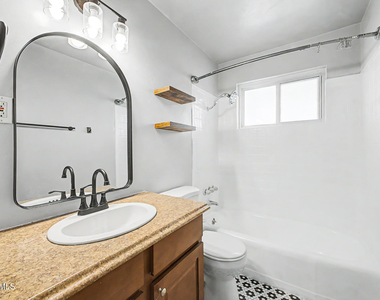 508 W 18th Street - Photo Thumbnail 21