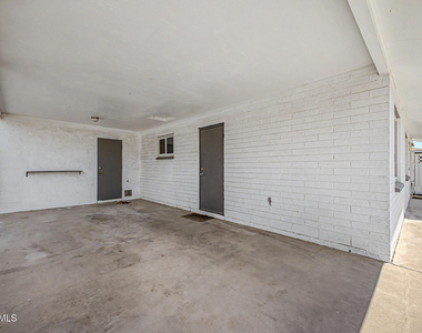508 W 18th Street - Photo Thumbnail 6