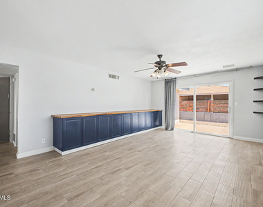 508 W 18th Street - Photo Thumbnail 9