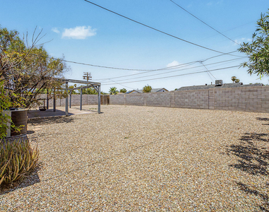 508 W 18th Street - Photo Thumbnail 24
