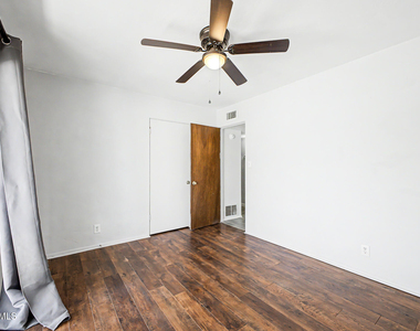508 W 18th Street - Photo Thumbnail 18